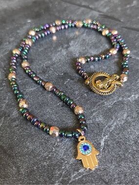 Gold Hamsa Pendant Bead Necklace — Iridescent Green/Purple Beads